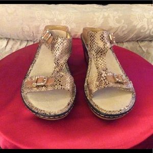 Never worn Alegria wedges